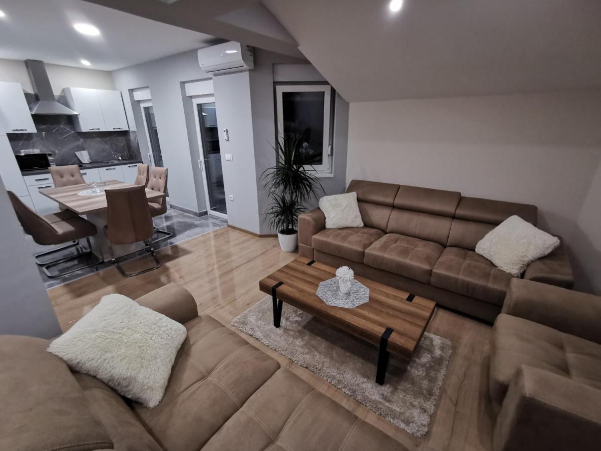 Apartman Bozur **** Satnica Dakovacka Luaran gambar