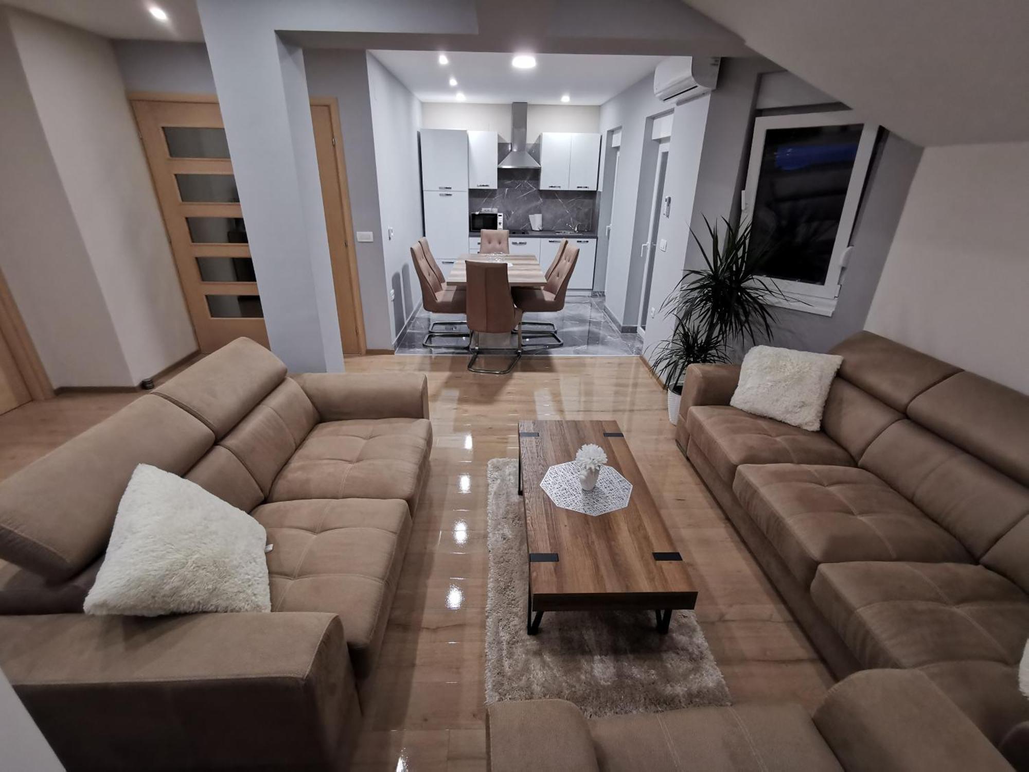 Apartman Bozur **** Satnica Dakovacka Luaran gambar